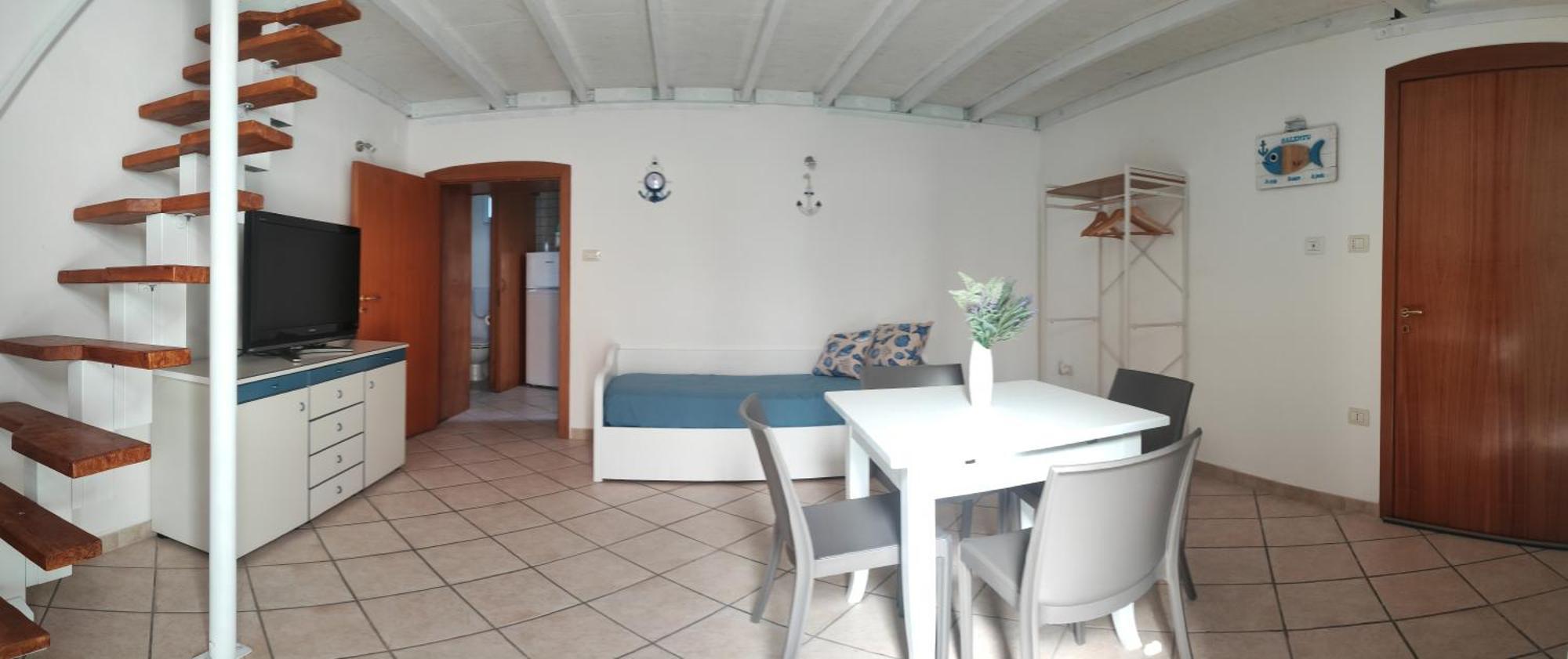 Marine Place Apartment *