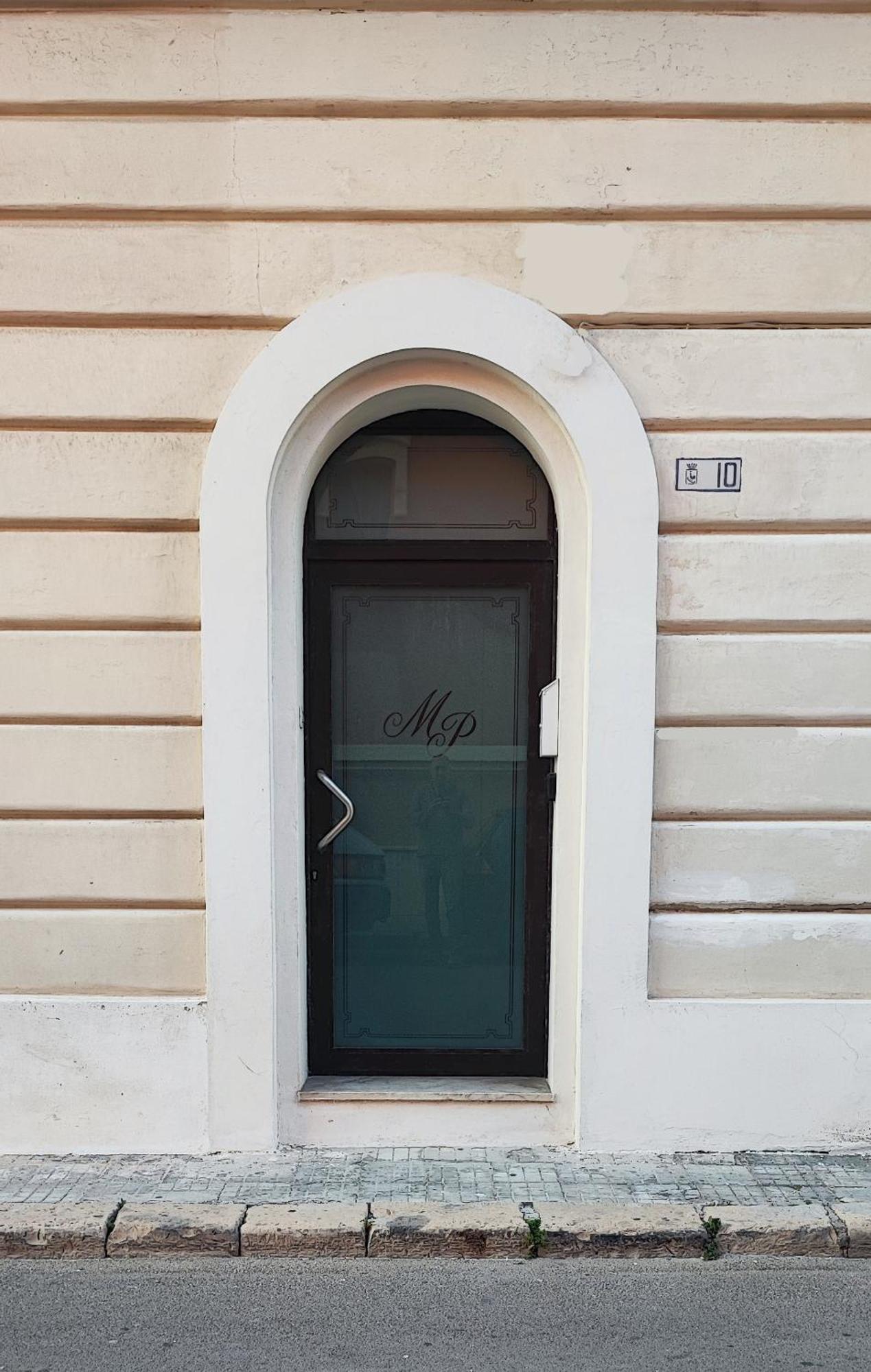 Marine Place Apartment *